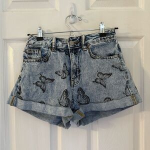 Butterfly Pacsun Mom Shorts size 25 so cute